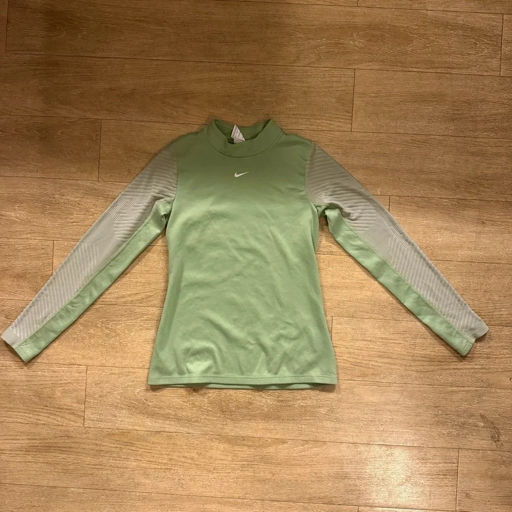 Nike Pro Olive Green Therma-FIT Long Sleeve Top size medium
